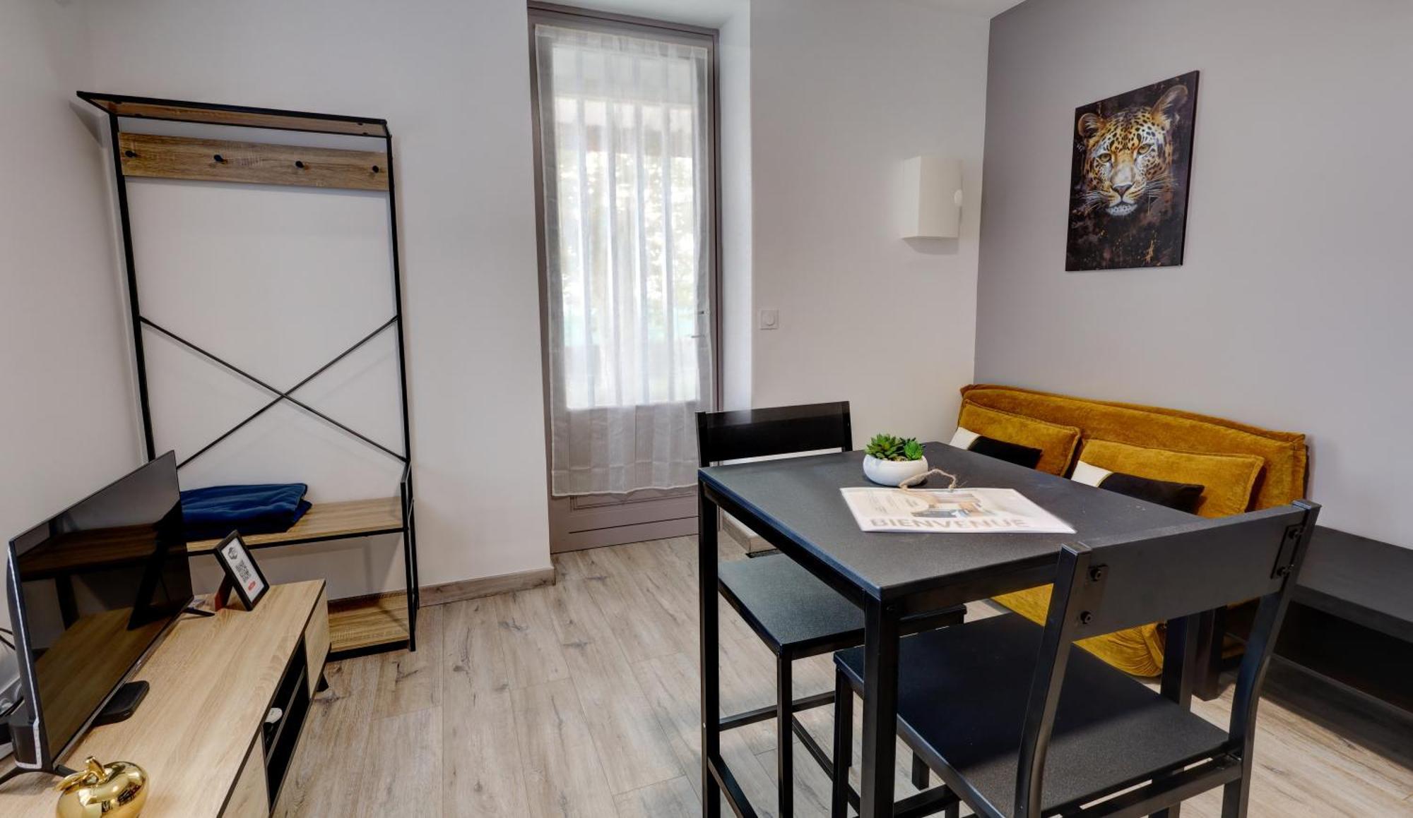 Appartement Le Westy 2 à Hieres-Sur-Amby Extérieur photo