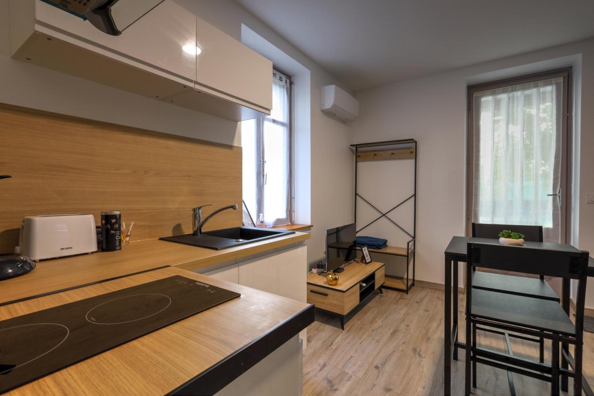 Appartement Le Westy 2 à Hieres-Sur-Amby Extérieur photo