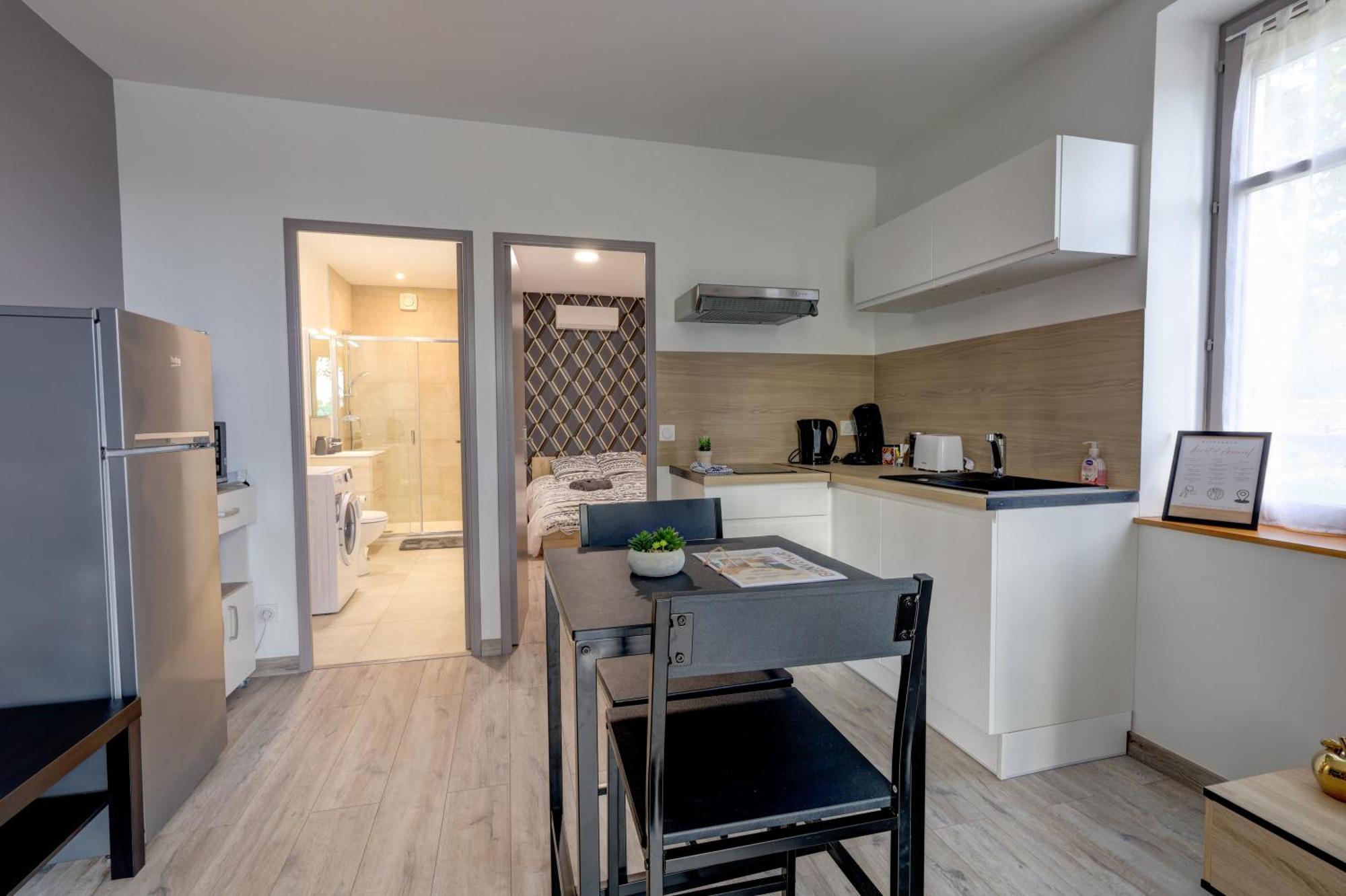 Appartement Le Westy 2 à Hieres-Sur-Amby Extérieur photo